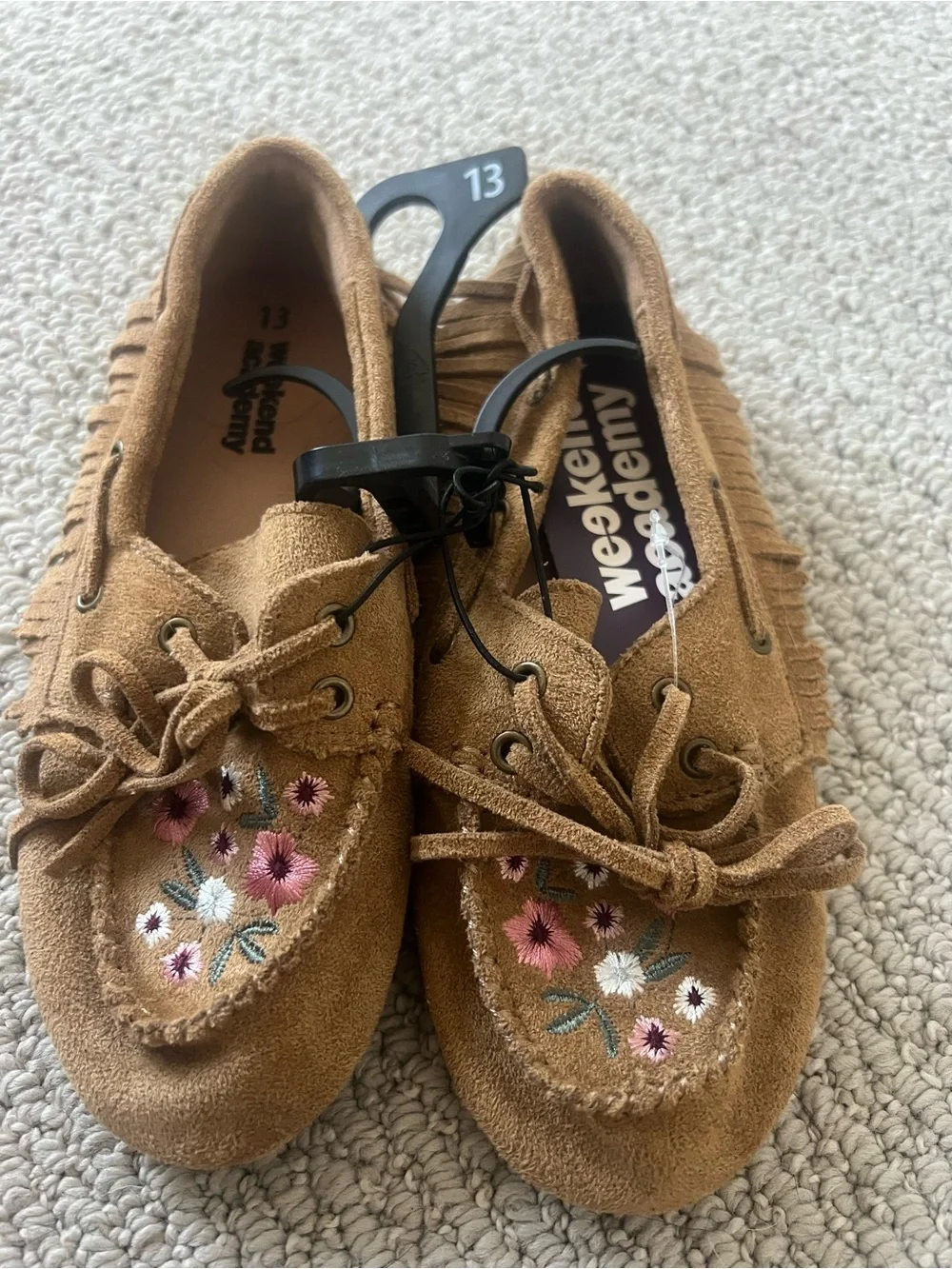 Weekend Academy Brown Suede Embroidered Moccasins size13 NWT $8